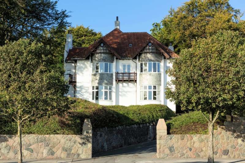 Læs om Hack Kampmanns byggerier i Aarhus